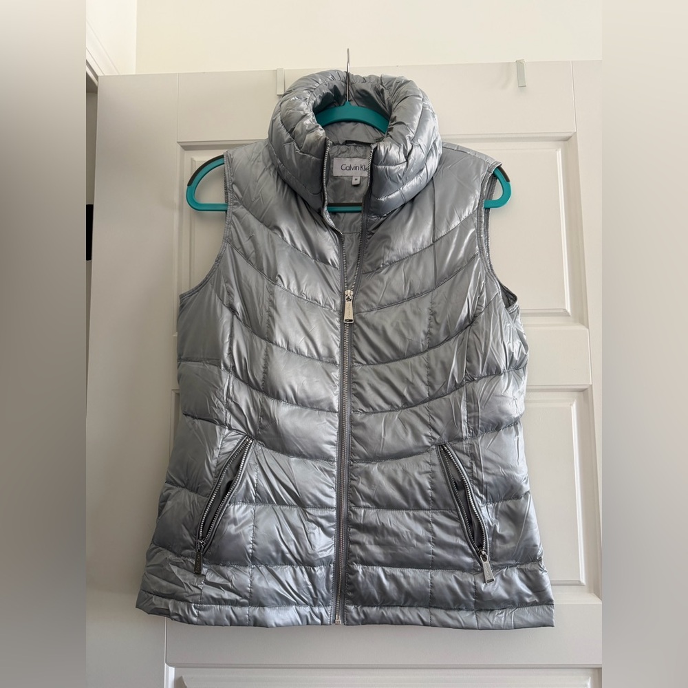 Calvin Klein Women's Metallic Gray Puffer Vest
